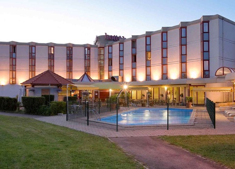 Escapade détente en famille, avec accès à un centre de bien-être, près de Lyon - 4* - 2