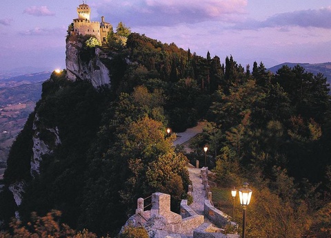 Centro Vacanze San Marino, 4* - 40