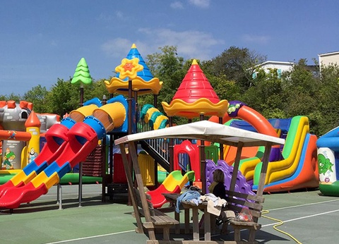 Camping Les Ormeaux, 3* - 4