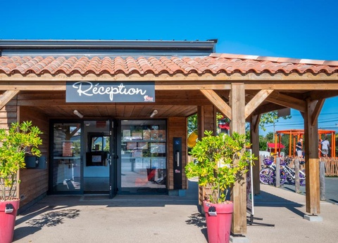 Camping Le Nid d'Eté, 4* - 272