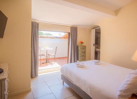 ÉVasion et charme dans le village provençal de Valbonne - 3* - 3