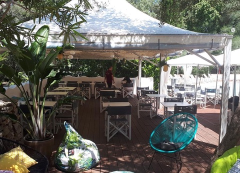 Camping Le Beau Vezé, 4* - 24