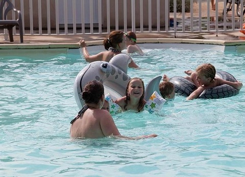 Camping Brantôme Peyrelevade, 4* - 79