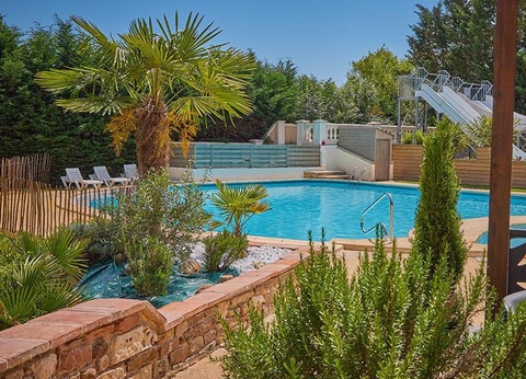 Camping Le Chêne Vert, 4* - 6