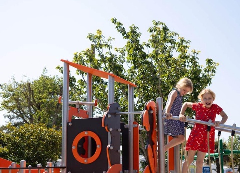 Camping Eden Villages La Pointe Saint-Gildas, 3* - 10