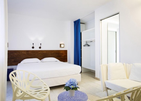 Hotel Tirreno Resort 4* - 4