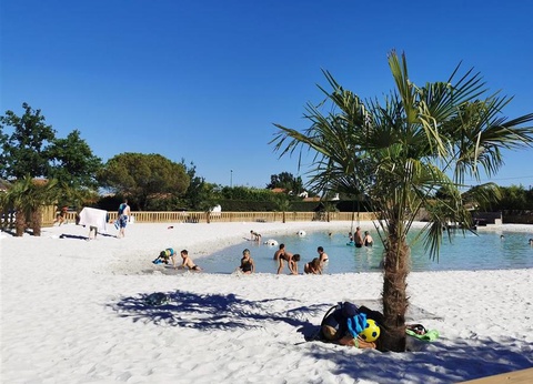 Camping maeva Escapades le Bois Joli, 4* - 6