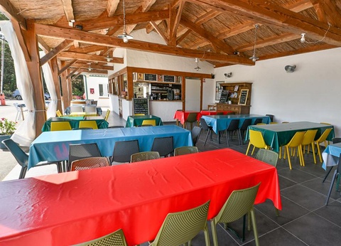 Camping Le Pont D'yeu, 3* - 57