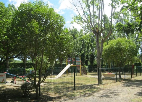 Camping Le Rebau, 3* - 10