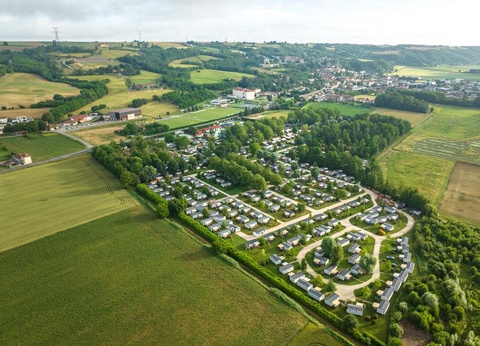 Camping Le Château de Galaure, 4* - 32