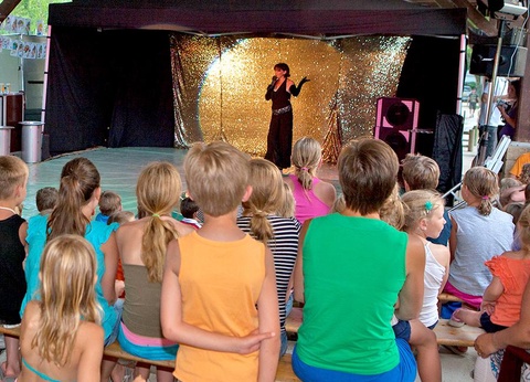 Camping Des 3 lacs, 4* - 16