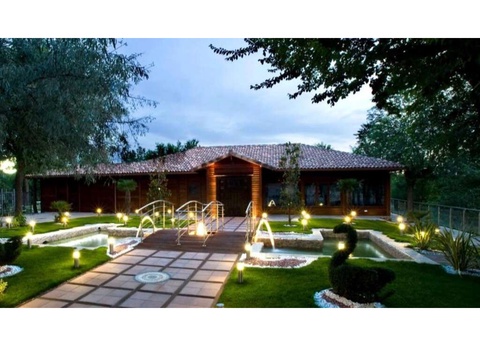 Bungalow familial (2 adultes + 2 enfants) avec entrées au Parque Warner - 3