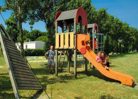 Camping Les Embruns d'Oléron, 4* - 4