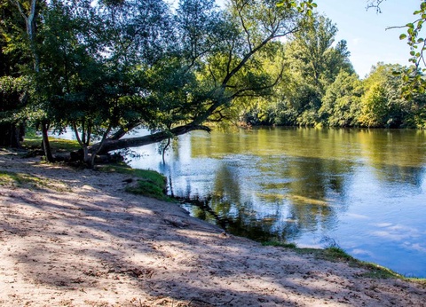 Camping Domaine du Cros d'Auzon, 4* - 44