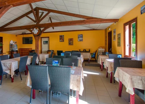 Flower Camping les Nauves, 3* - 31