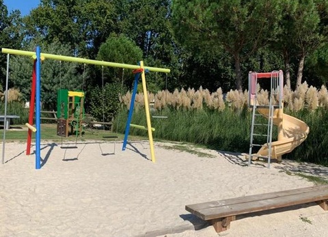 Camping Ushuaïa villages la Chesnays, 4* - 38