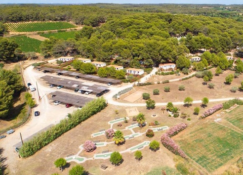 Camping Résidentiel La Pinède, 4* - 28