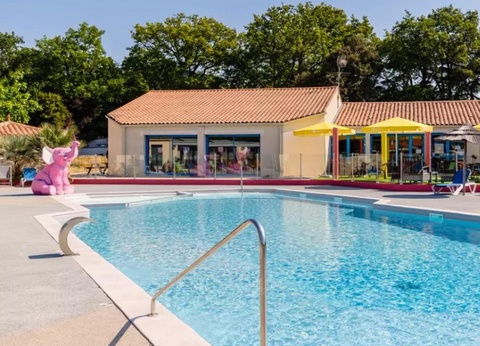 Camping maeva Escapades le Bois Joli, 4* - 2