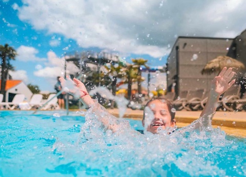 Camping Le Château, 5* - 25