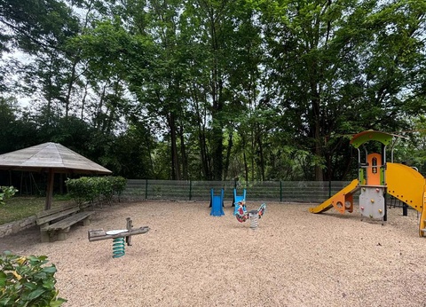 Camping Le Pradal, 4* - 9