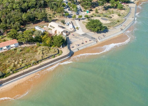 Camping Parfums d'Eté 4* - 85