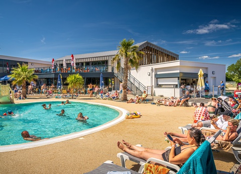 Camping Riez à la Vie 4* - 6