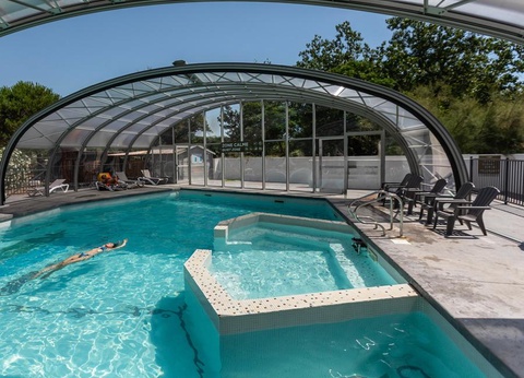 Camping Méditerranée Plage, 4* - 83