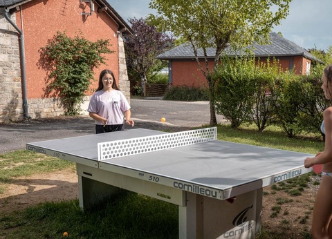 Camping Les Calquières, 4* - 53