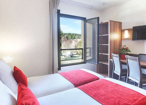 Escapade 4* détente et romantique dans un domaine boisée en Provence - 4* - 15