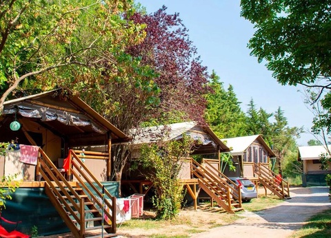 Flower Camping Moulin des Iscles, 3* - 5
