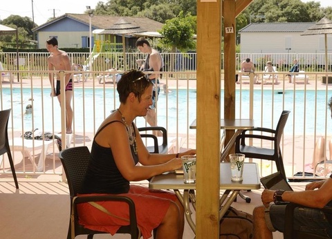 Camping le Domaine de Gajan, 4* - 33