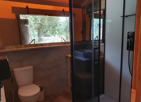 Camping Charlemagne, 4* - 64