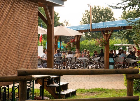Camping Les Bords de Loue, 3* - 88