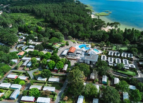 Camping Domaine Les Oréades, 5* - 43