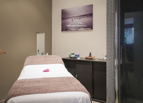 TUI Sélection Hôtel Résidence Les Calanques 3* - Formule vols + transferts + hébergement - 23