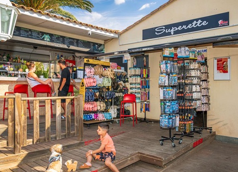 Camping Le Clos Virgile, 4* - 107