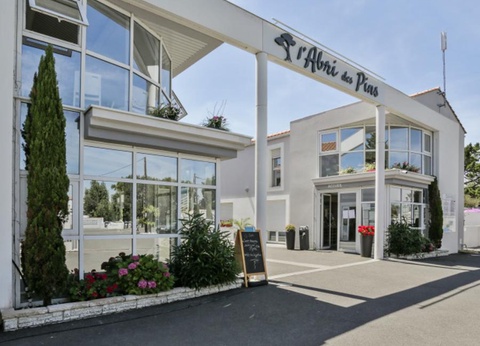 Camping L'Abri des Pins, 4* - 64