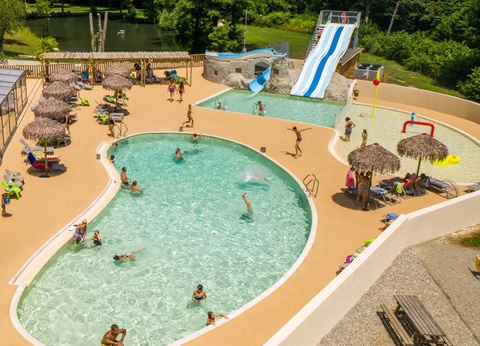 Camping des Grottes, 4* - 66