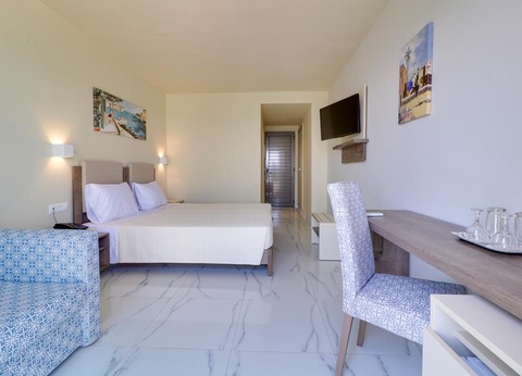 Hôtel Harmony Rethymno Beach by Ôvoyages 4* - 6
