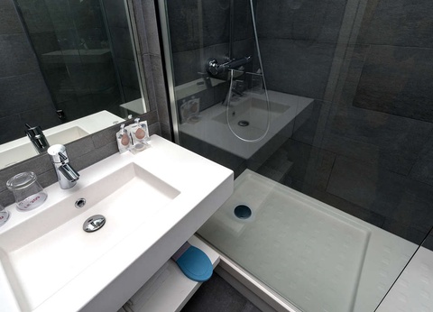 Evasion parisienne avec promenade sur la Seine - 4* - 12