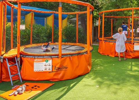 Camping Le Clos Virgile, 4* - 64