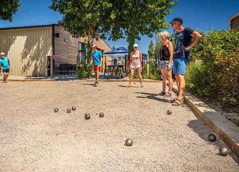 Camping Le Nid d'Eté, 4* - 75