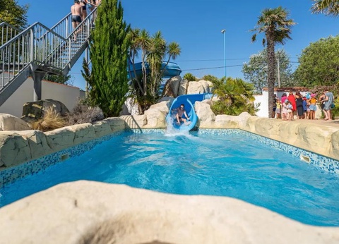 Camping L'Abri des Pins, 4* - 7