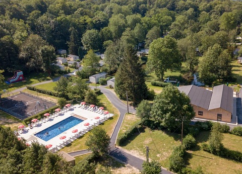 Camping - Le Grand Paris, 4* - 8