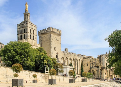 Escapade 4* près d'Avignon dans un batîment du XVIIIème - 4* - 12