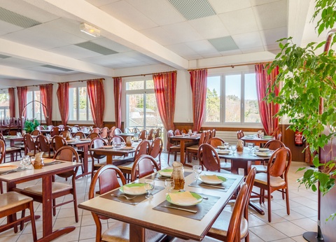 Club Azureva Murol 2* en demi-pension - 9