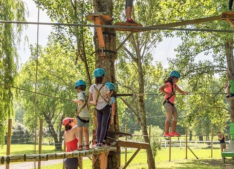 Camping Le Ruisseau des Pyrénées, 5* - 26