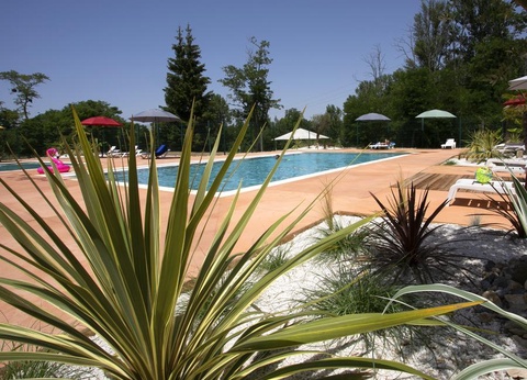 Camping La Bastide, 3* - 28