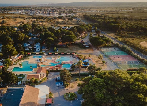 Camping Domaine Les Mûriers, 4* - 13