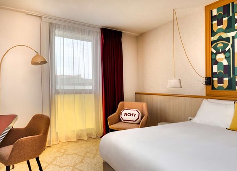 Prenez-soin de vous dans la ville de Vichy, avec petit-déjeuner inclus - 4* - 13